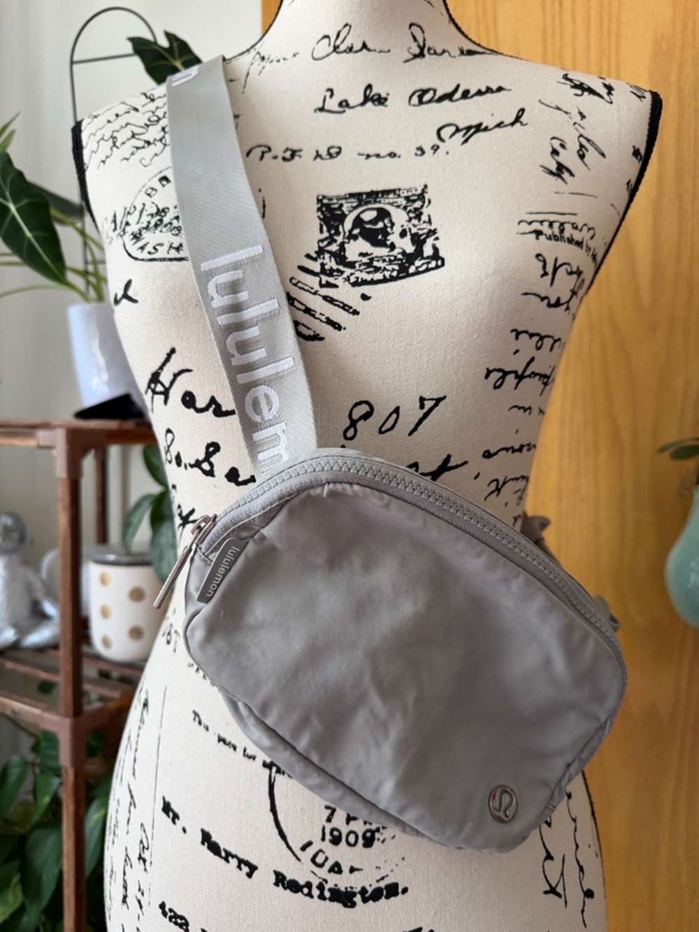 Lululemon waist pack/cross body bag